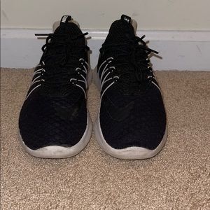 Nike Tennis Shoes